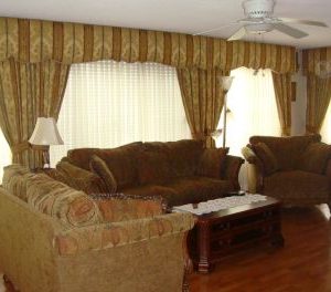 Adeline's Guest Home 3 - living room.JPG