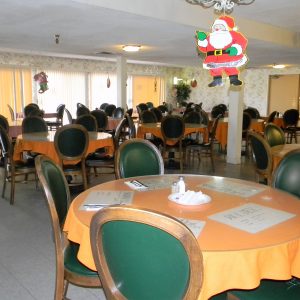 Casa El Cajon 6 - dining room.JPG