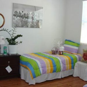 Easy Living at Torrey Del Mar 6 - shared room 2.jpg