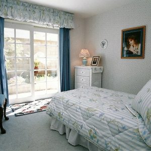 Lake Forest Country Homes II 5 - private room 4.jpg