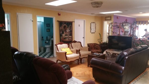 Lemon Grove Terrace 4 - living room.jpg