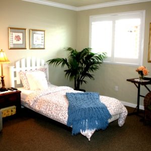 Lucie's Cozy Cottage 5 - private room.jpg