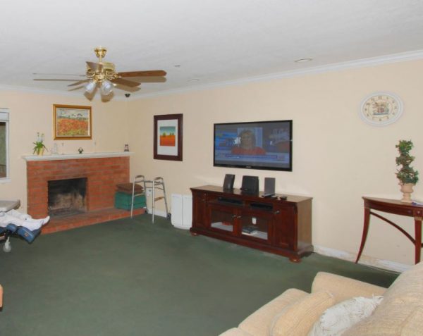 Miles Place of Fountain Valley 3 - living room.JPG