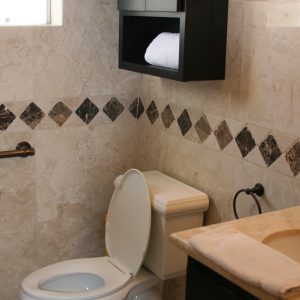 Niguel Hills Villa II restroom.JPG