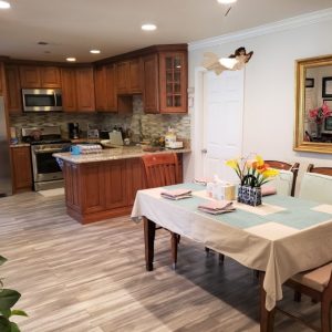 Rainbow Cottage I 3 - dining room and kitchen.jpg