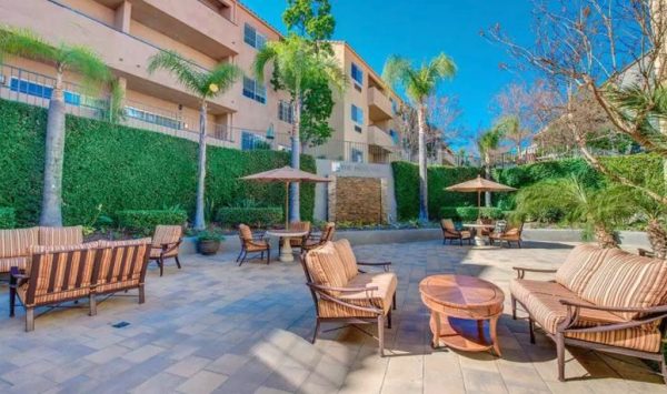 The Meridian at Anaheim Hills courtyard.JPG