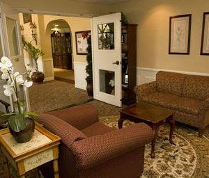 Whitten Heights Assisted Living and Memory Care lounge.JPG