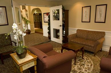 Whitten Heights Assisted Living and Memory Care lounge.JPG