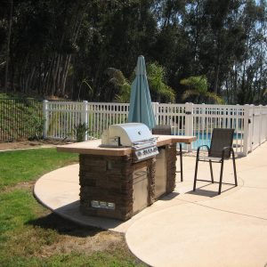 Elite Manor Residential Care II 6 - backyard.jpg