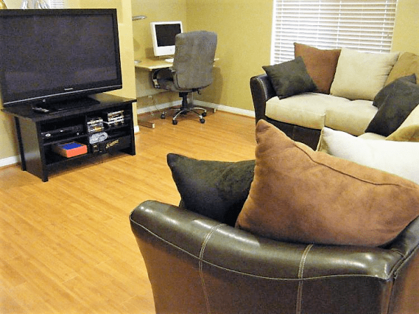 Elite Manor Residential Care II living room.png