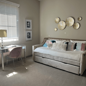 Fallbrook Trails Apartments Apartment Living Room.png