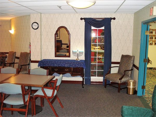 Saint Paul's Villa 5 - sitting area.JPG