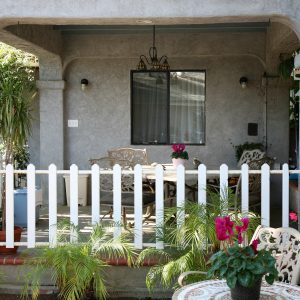 Twin Oaks Garden I 6 - patio.jpg