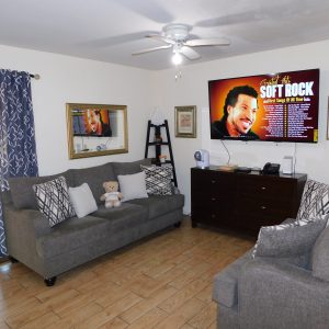 thrive-elder-care-3-living-room.jpg