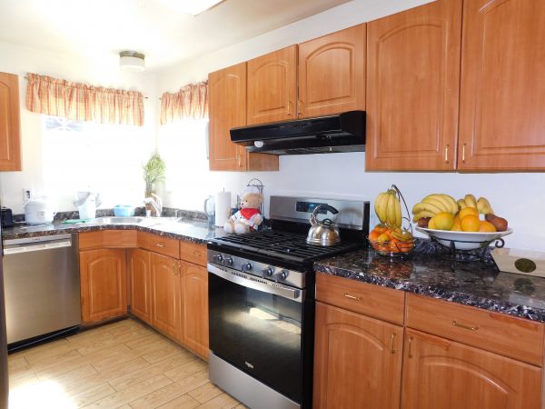 thrive-elder-care-kitchen.jpg