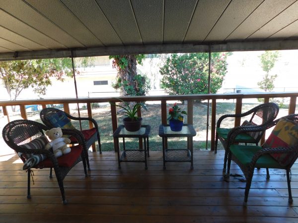 thrive-elder-care-patio.jpg