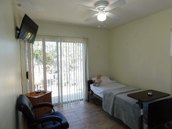 thrive-elder-care-private-room-3.jpg