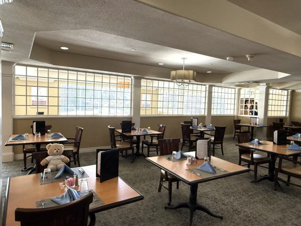 aegis-of-shadowridge-dining-room.jpeg