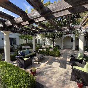 aegis-of-shadowridge-outdoor-patio.jpeg