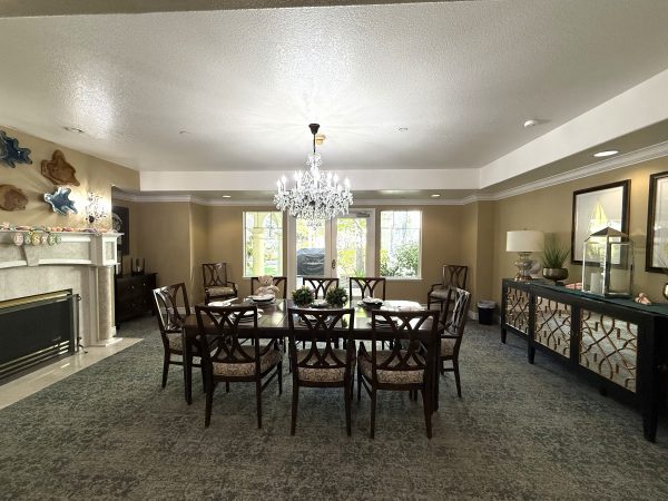 aegis-of-shadowridge-private-dining-room.jpeg