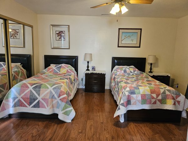 bed-of-roses-shared-room-3.jpg