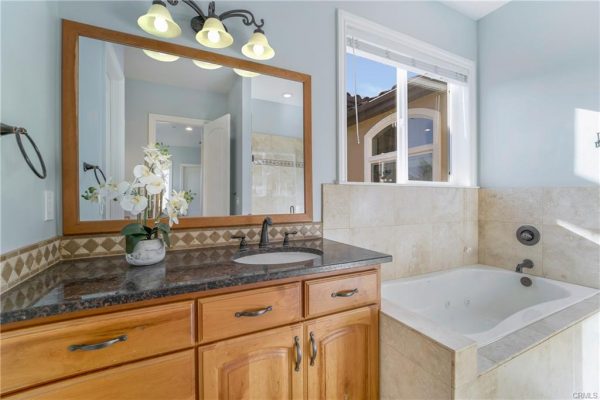 casa-calle-de-talar-master-bathroom.jpeg
