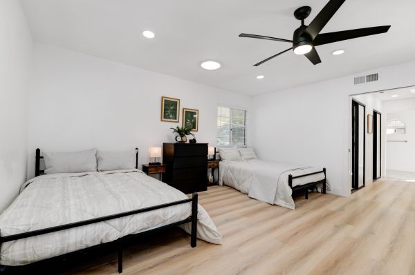 casa-zagara-inc-shared-room-2.jpg