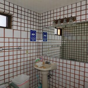 hacienda-anos-de-oro-bathroom.jpg