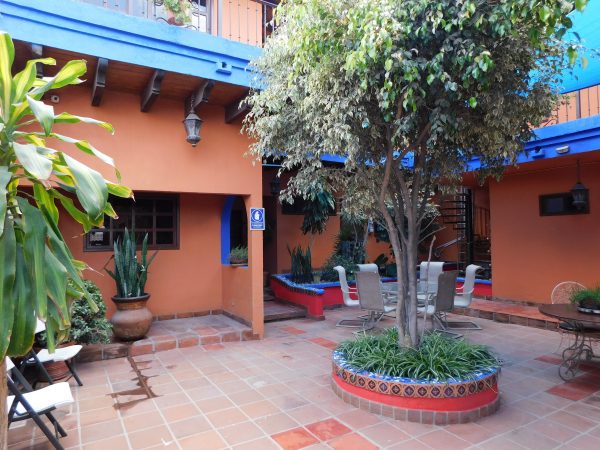 hacienda-anos-de-oro-courtyard.jpg