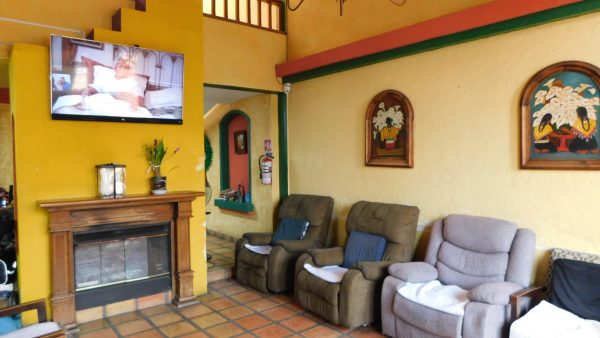 hacienda-anos-de-oro-living-room.jpg