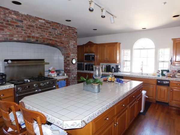 melrose-place-kitchen.jpg