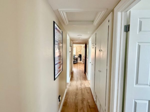 buena-vista-home-care-8---hallway.jpg