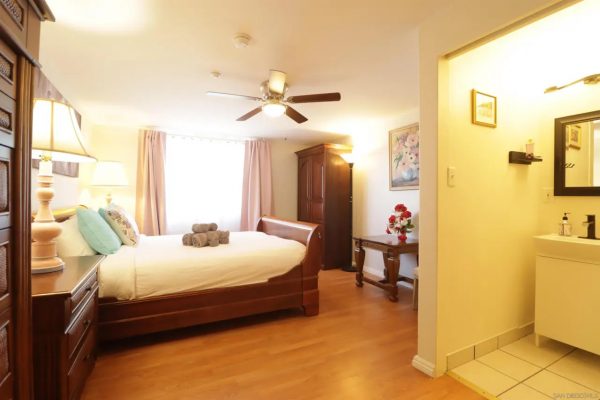 a-quiet-sunset-llc-4---private-room-with-bath.jpg