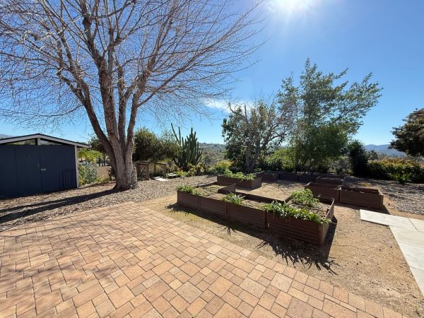 beautiful-sunsets-assisted-living-13-outside.jpeg
