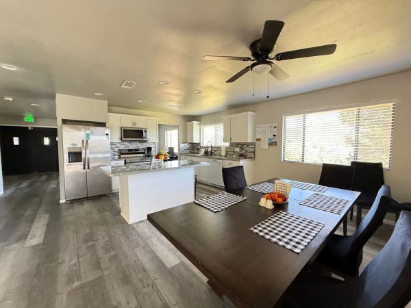 blossom-valley-residential-care-4-kitchen.jpeg