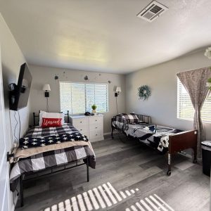 blossom-valley-residential-care-5-shared-room.jpeg