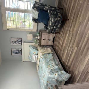 sunny-coast-care-home-7-private-room.jpeg
