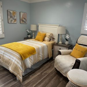 sunny-coast-care-home-8-private-room.jpeg