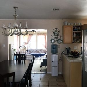uc-care-senior-living-i-4-dining-room.jpg
