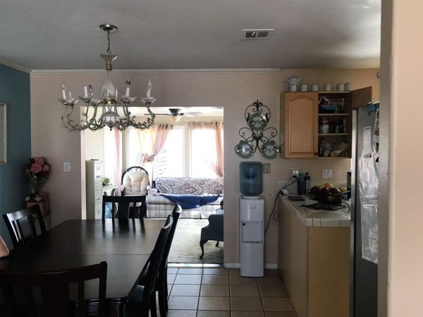 uc-care-senior-living-i-4-dining-room.jpg