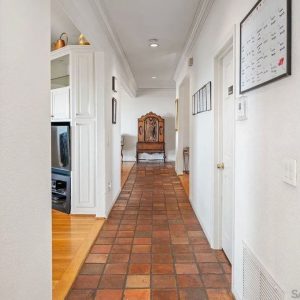 coastal-breeze-senior-living-inc-6-hallway.jpg