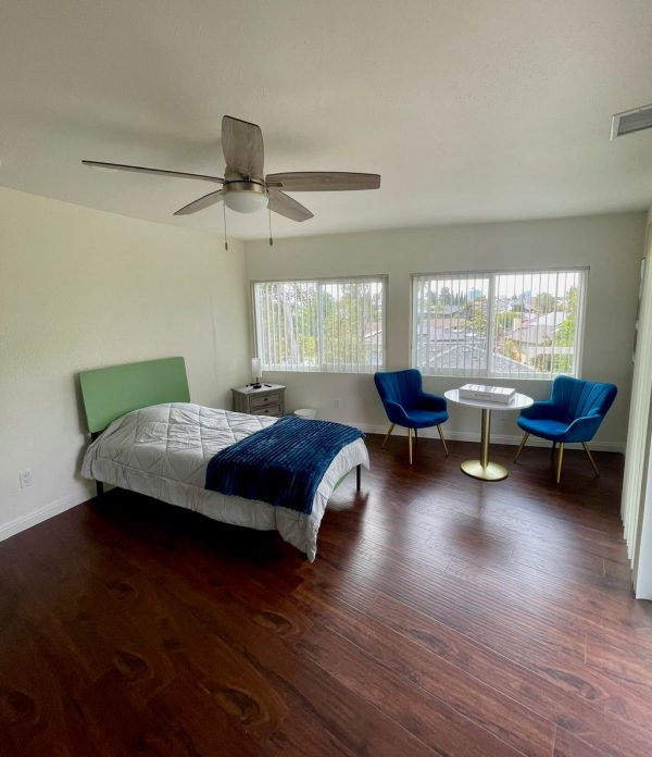 royal-care-horizons-21-bigger-private-room.jpeg