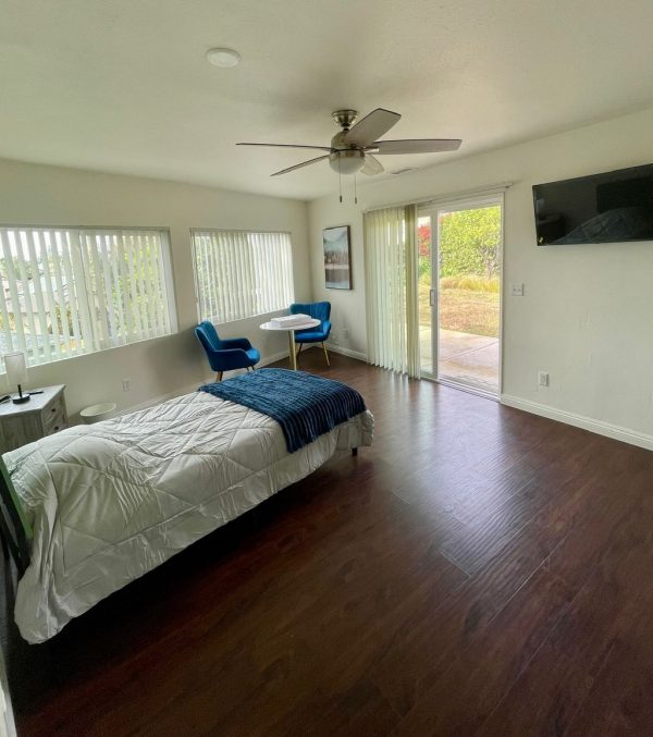 royal-care-horizons-22-bigger-private-room.jpeg