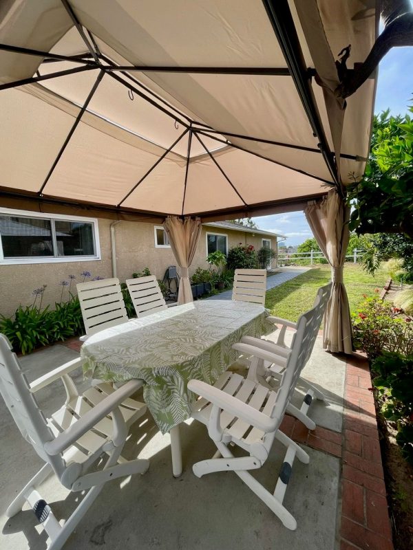 royal-care-horizons-4-patio.jpeg