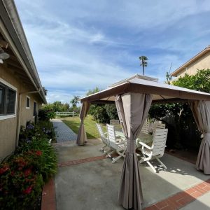 royal-care-horizons-5-backyard.jpeg