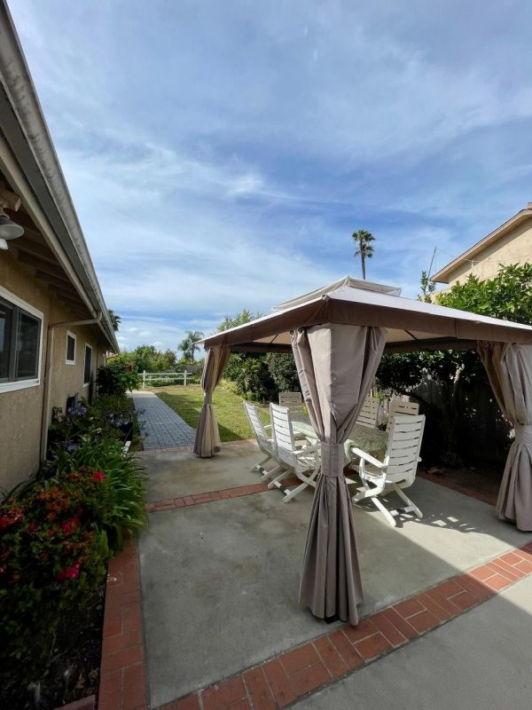 royal-care-horizons-5-backyard.jpeg