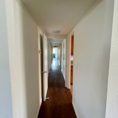 royal-care-horizons-6-hallway.jpeg