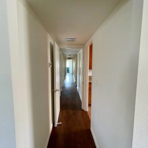 royal-care-horizons-6-hallway.jpeg