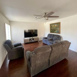 royal-care-horizons-8-living-room.jpeg