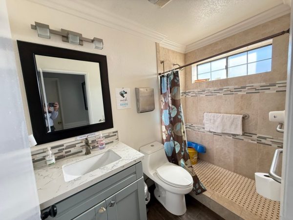 silvercreek-home-care-6-bathroom.jpeg